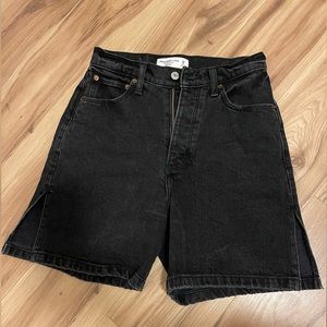 Abercrombie & Fitch The dark short high rise